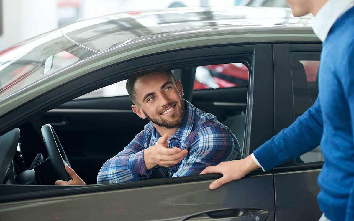 fahrzeug übergabe shuttle und valetservice am flughafen düsseldorf